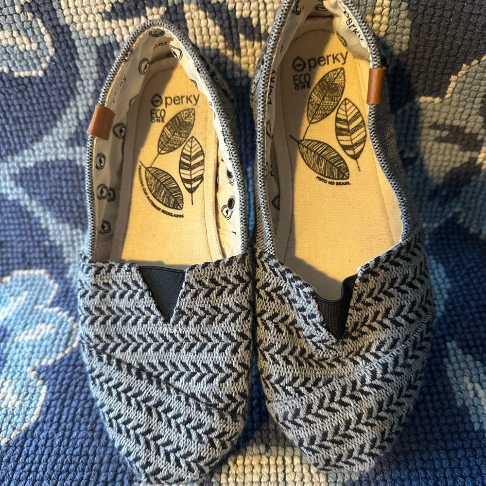 🌿 Perky Eco Line Alpargata Slip-On Flats – Size 5 – Like New - Picture 2 of 9